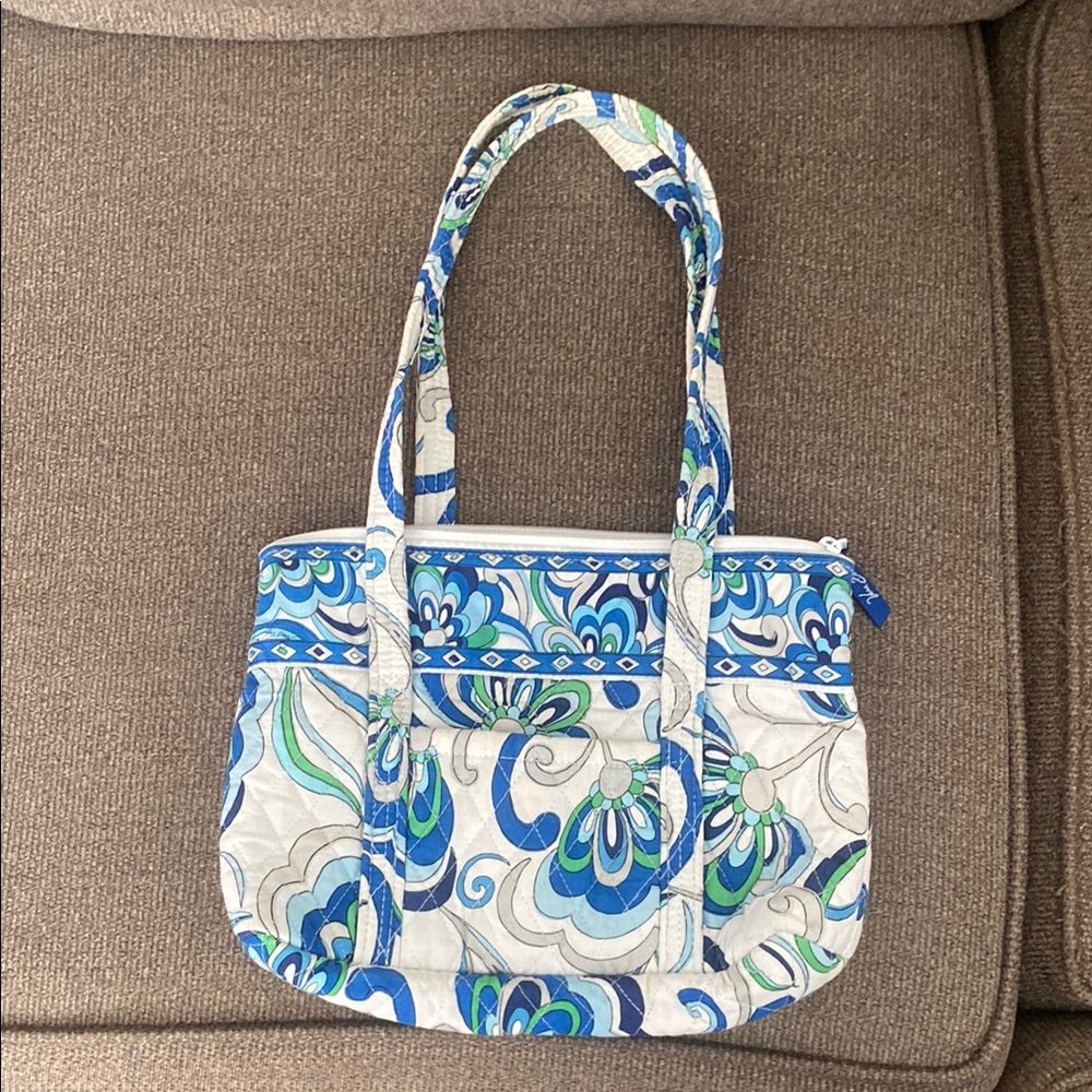 Vintage Mediterranean White Vera Bradley Purse. Excellent condition.